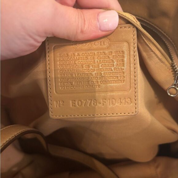Vintage Coach Tan Leather Tote with Double Straps - Picture 7 of 12